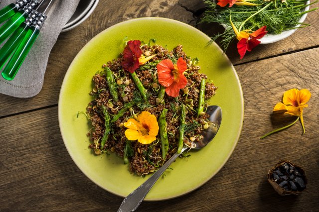Asparagus_Black_garic_salad-1964
