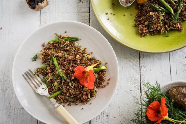 Asparagus_Black_garic_salad-1977