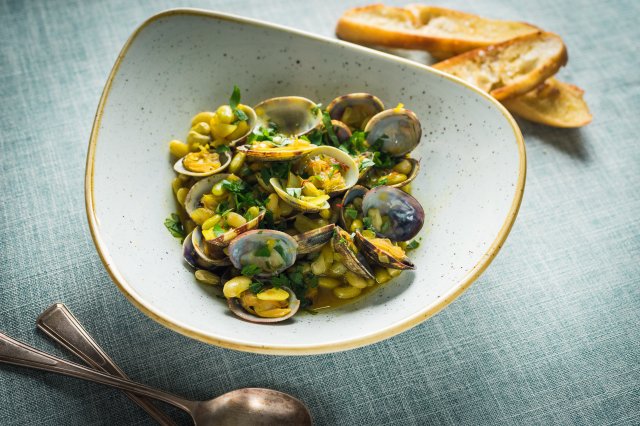 CLams_with_beans-1749