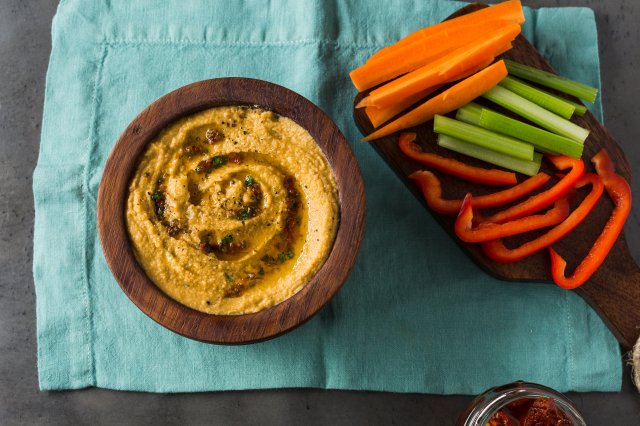 Easy_hummus_dip-1338