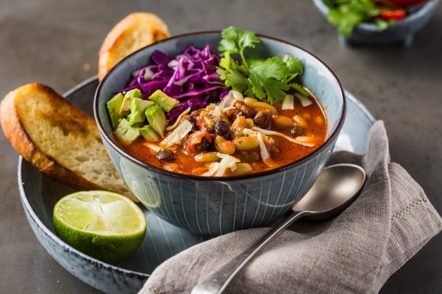 Hearty_pulse_soup_1813