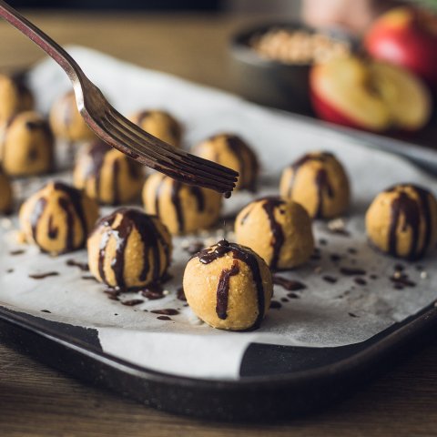 Chickpea_energy_balls-9598