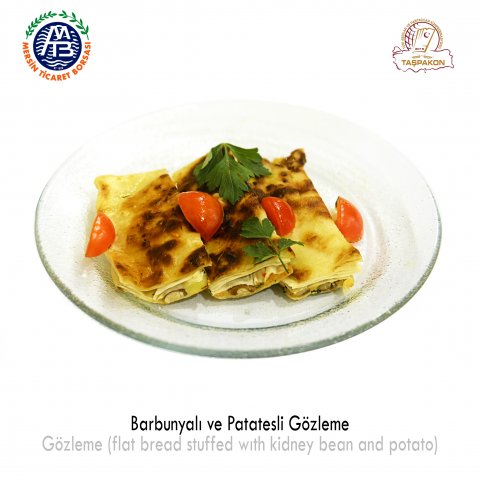 Gözleme (Flat Bread Stuffed with Kidney Bean and Potato)